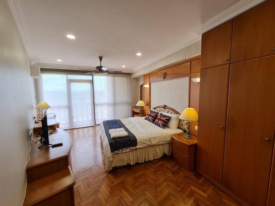 Lovely Waterfront Riverbank Suite With Pool クチン エクステリア 写真